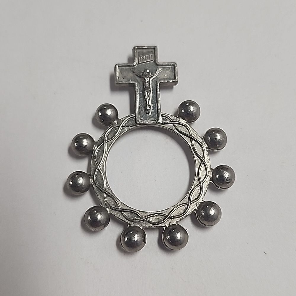 Vintage Silver Tone Jesus On The Cross Rosary Finger Ring Italy
